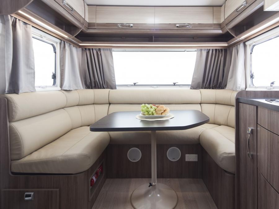 Интерьер Jayco Optimum 2015 года  (фото 7 из 7)